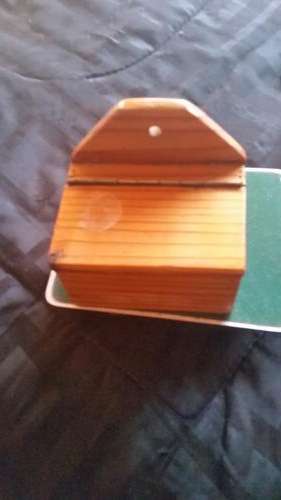 PINE WALL MOUNTING NOTE BOX-SEE DESCRIPTION.