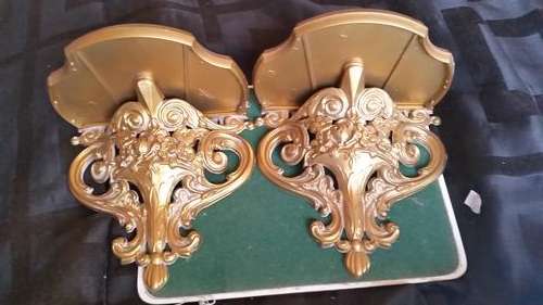 2 X VINTAGE LOOK WALL MOUNTING SHELVING-SEE DESCRIPTION