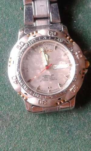STUNNING  MENS SILVER WRISTWATCH-SEE DESCRIPTION