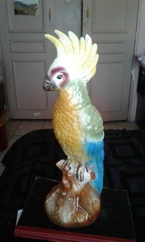 LOVELY VINTAGE ORNAMENTAL COCKATEEL (SEE DESCRIPTION)
