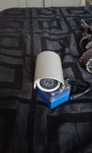 750 TVL CCTV CAMERA INCLUDING BRACKET