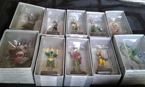 10 X ALL SORTS MARVEL FIGURINE (ONE BID)