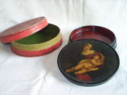 Old Vintage Rosary Holder in Original Box
