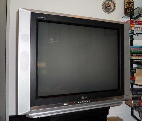 LG TV - 67cm Flatron - Digital eye.