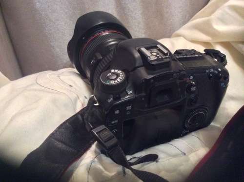 Canon 7D Body Only (not working err 20)