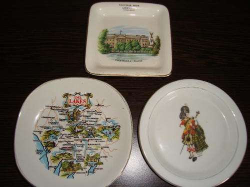 3 x collectable small BOWLS