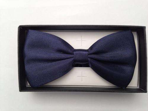 Bow tie