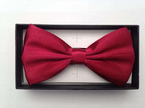 Bow tie
