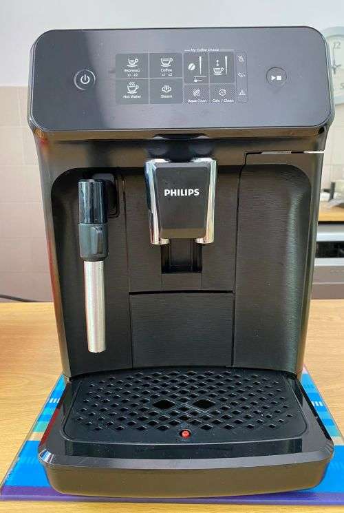 Philips Series 1200 Fully Automatic Espresso Machine - Bean to Cup (Excellent Condition!)