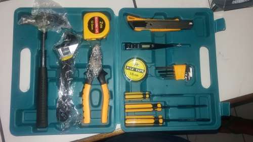 Lechg 16 piece tool set brand new