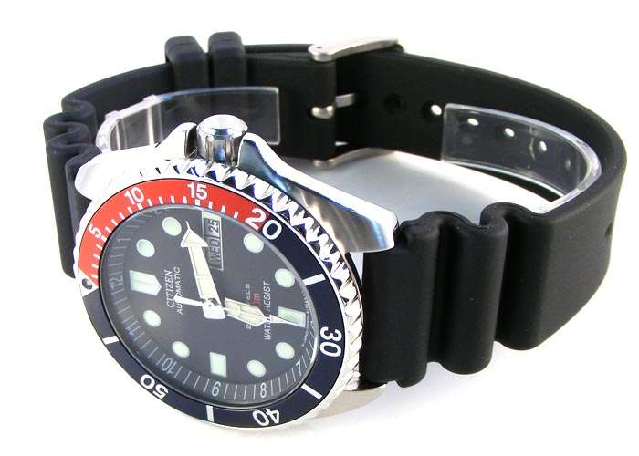 CITIZEN SUBMARINER AUTOMATIC 200m SCUBA DIVER