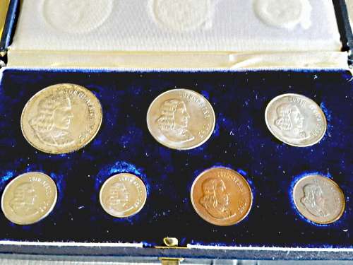 South Africa Mint 1965 UNC / PROOF SET Silver one rand coin