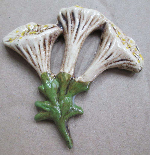 The Velvet Attic - Glazed Ceramic Mosaic Insert - Cream Flowers