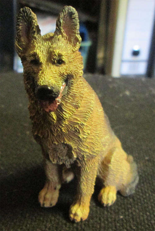 Enesco-Resin German Shepherd
