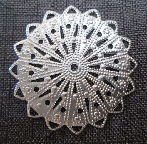 The Velvet Attic - Metal Filigree Embellishment  - Round