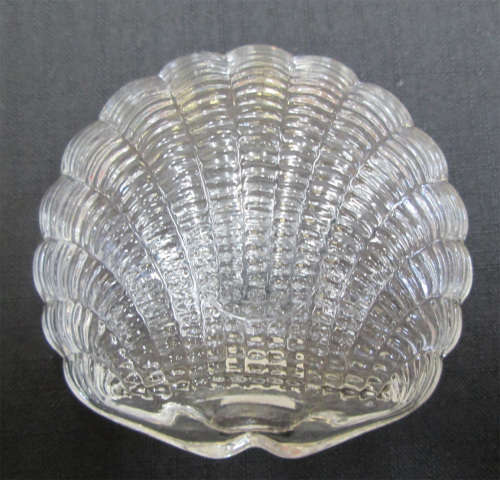Shell Shaped Glass Trinket Box