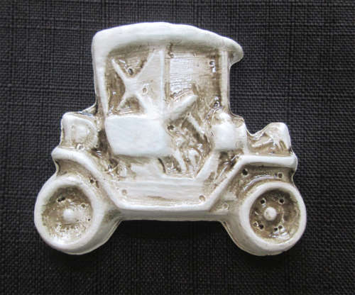 The Velvet Attic - Resin Vintage Car