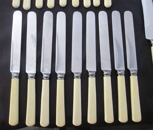 Viners Ltd Cutlers Sheffield Super Stainless Set of Knives