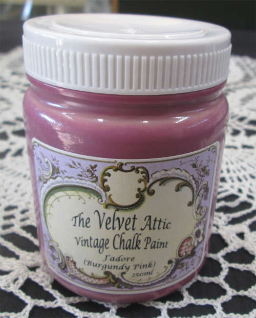 The Velvet Attic - Vintage Chalk Paint 250ml - J'adore (Burgundy Pink)
