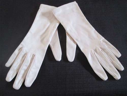 Pale Beige Pair of Stretch Ladies Gloves