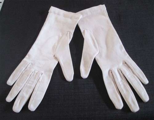 Pale Beige Pair of Stretch Ladies Gloves