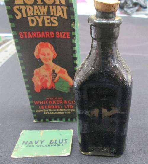 Old Luton Straw Hat Dyes Bottle in Original Box - Navy
