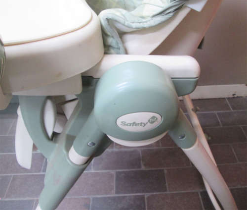 American Safety 1st "Winnie the Pooh" adjustable high chair on wheels