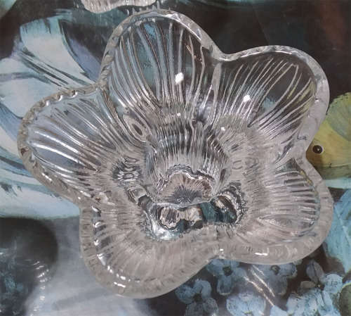 Set of 6 Sturdy Glass Flower Candle Holders