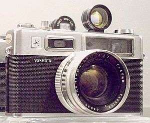 YASHICA ELECTRO 35 WITH YASHINON 1.7/45MM,YASHIKOR AUX.TELE AND WIDE ANGLE ETC.VERY GOOD CONDITION