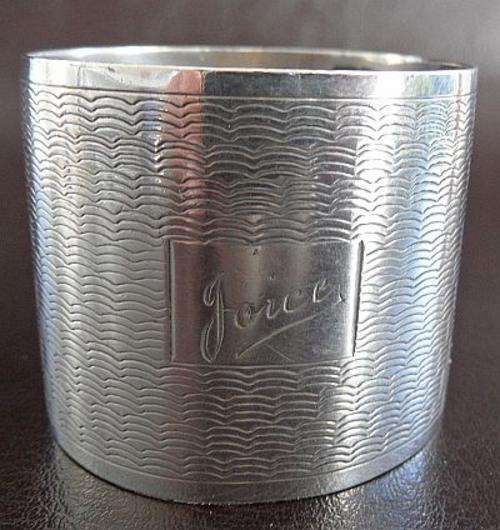 STERLING SILVER SERVIETTE RING, MARKED EJH ...(EJ HOULSTON BIRMINGHAM) CA.1921