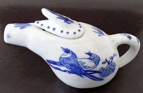 BLUE-WHITE PORCELAIN NOSE DOUCHE POT(?),ASIAN