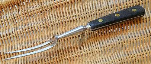 VINTAGE MEAT FORK STAINLESS STEEL/PLASTIC MADE IN ENGLAND