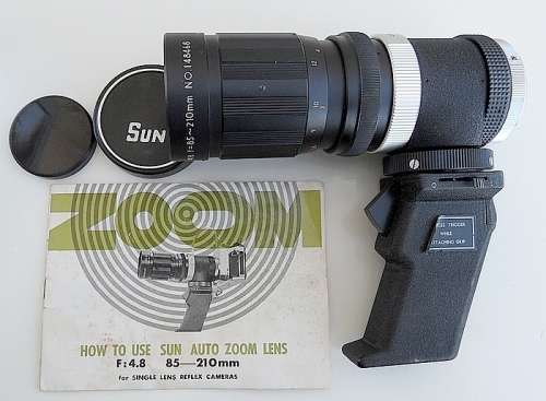 SUN HI-TELE ZOOM 85-210/ 4.8  M 42 SCREWMOUNT WITH TRIGGER GRIP