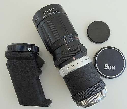 SUN HI-TELE ZOOM 85-210/ 4.8  M 42 SCREWMOUNT WITH TRIGGER GRIP