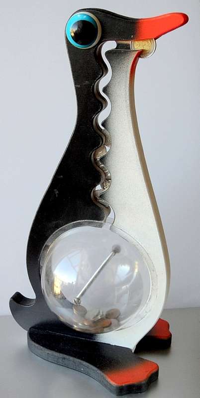 COIN MONEY BOX 40,5 cm TALL PENGUIN`BIG BELLY BANKS` HANDCRAFTED BY J.CHESTNUT 1995 PATENT