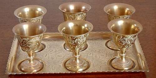 VINTAGE BRASS TRAY WITH 6 EGG CUPS VERY GOOD CONDITION