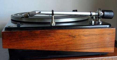 BANG and OLUFSEN TURNTABLE BEOGRAM 1000
