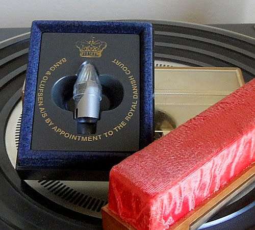 BANG and OLUFSEN TURNTABLE BEOGRAM 1000