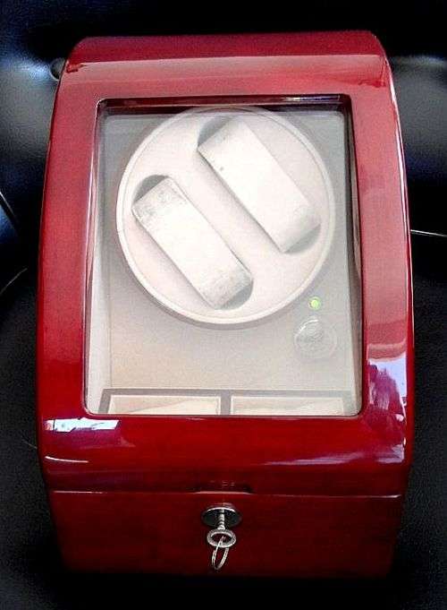 DOUBLE WATCH WINDER FOR AUTOMATIC WATCHES ,DIFFERENT ROTATING MODES WITH CONTROL LIGHT PIANO FINISH