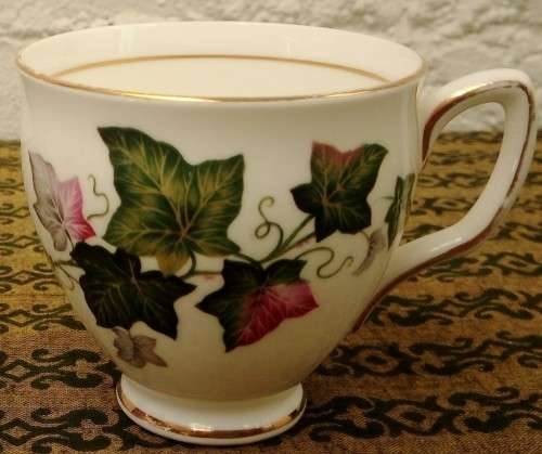Duchess "Ivy Leaves" Tea Trio