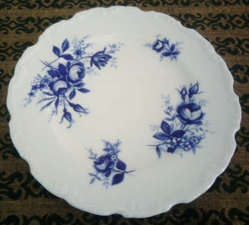 Royal Albert "Connoisseur" Cake/Side Plate
