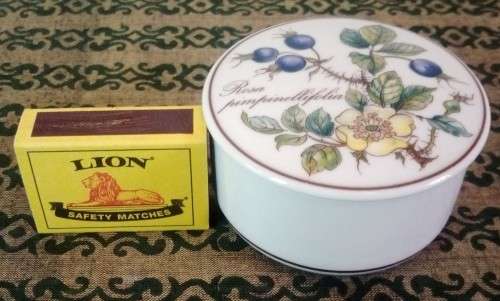 Small Villeroy & Boch "Botanica" Trinket Box