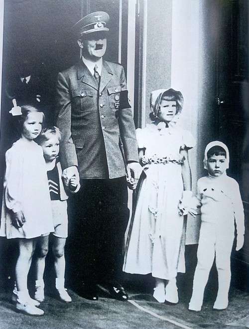 Ivor Mantle, The Hitler Years: A Photographic Documentary