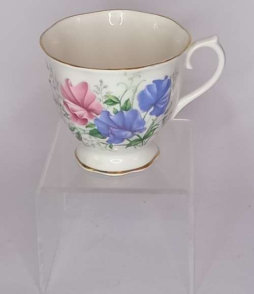 Royal Albert `Sweet Pea` (Friendship Series) Trio *RARE*