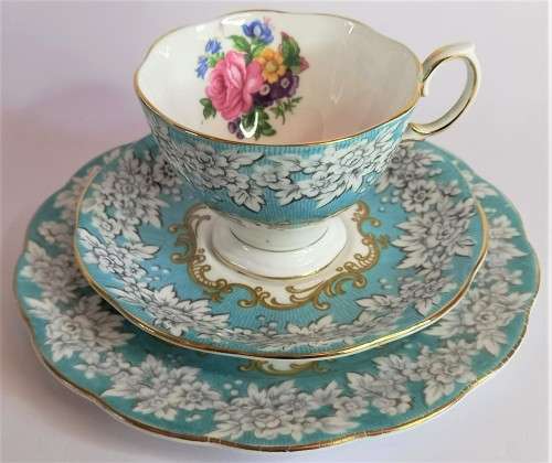 Royal Albert `Enchantment` Trio !!READ!!