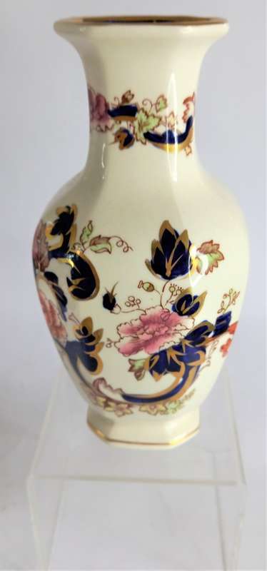 Mason`s `Blue Mandalay` Vase