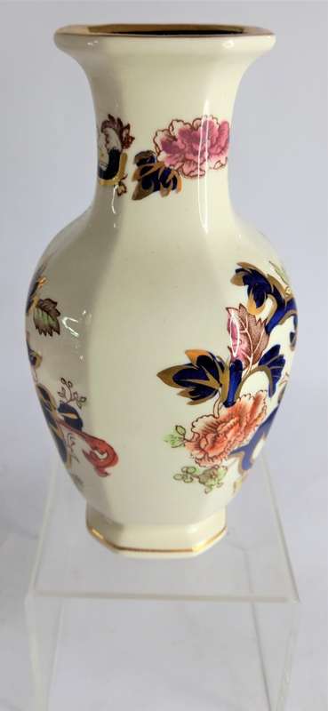 Mason`s `Blue Mandalay` Vase