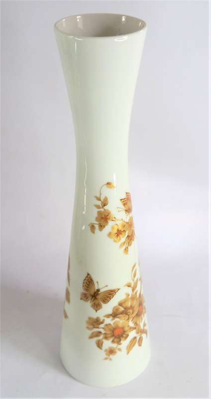 Tall Kaiser `Madeleine` Beaker Vase