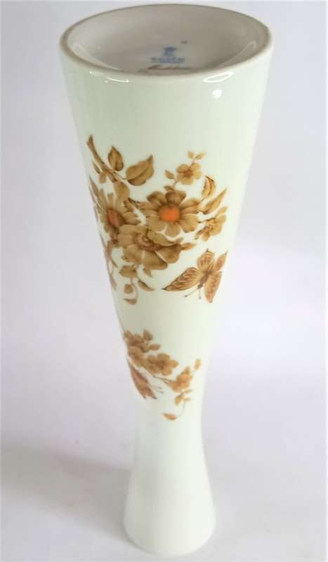 Tall Kaiser `Madeleine` Beaker Vase