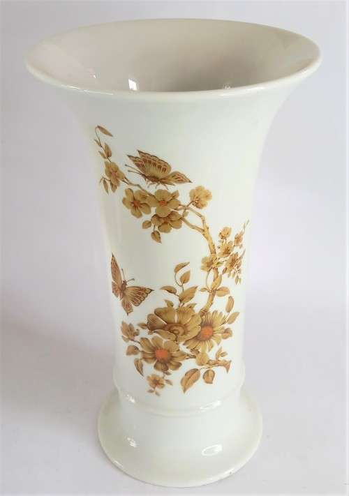 Large Kaiser `Madeleine` Trumpet Vase